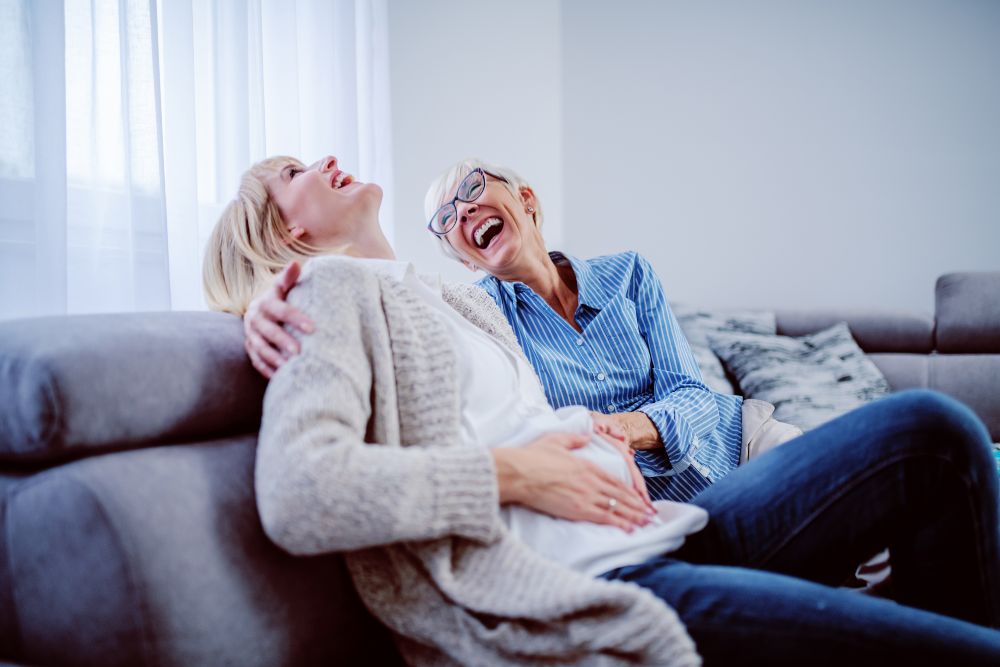 trudna žena i žena u menopauzi sa suhim očima
